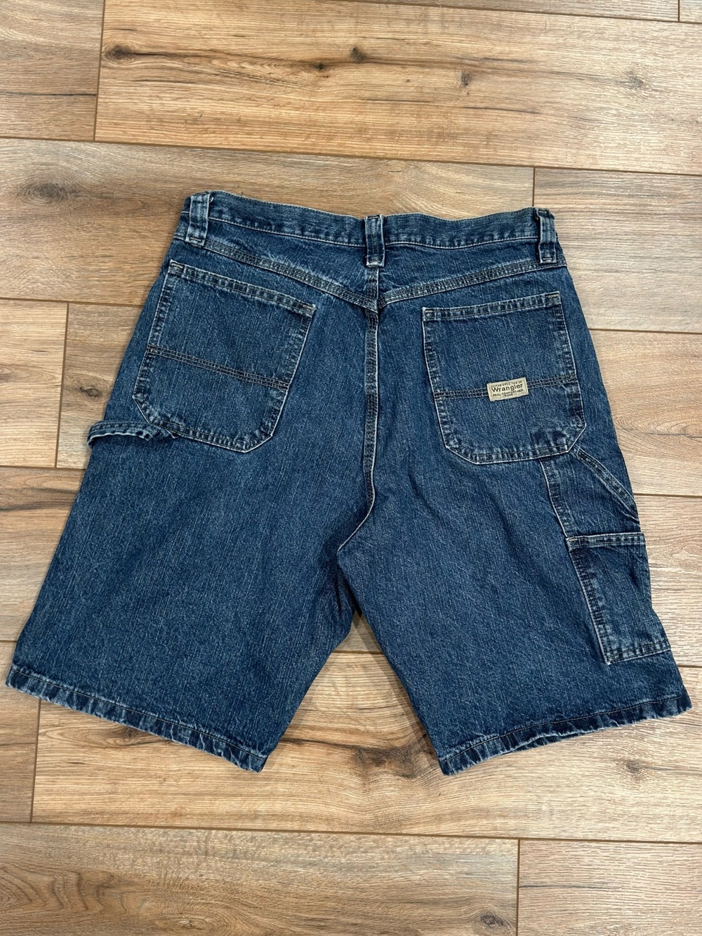 WRANGLER Vintage Mid wash Carpenter Style Jorts | Size 31”